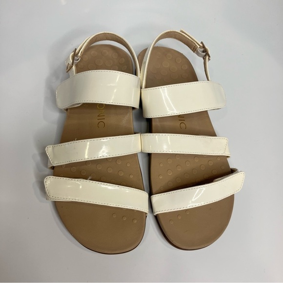 Vionic white comfort Sandals size 8 - Picture 2 of 7